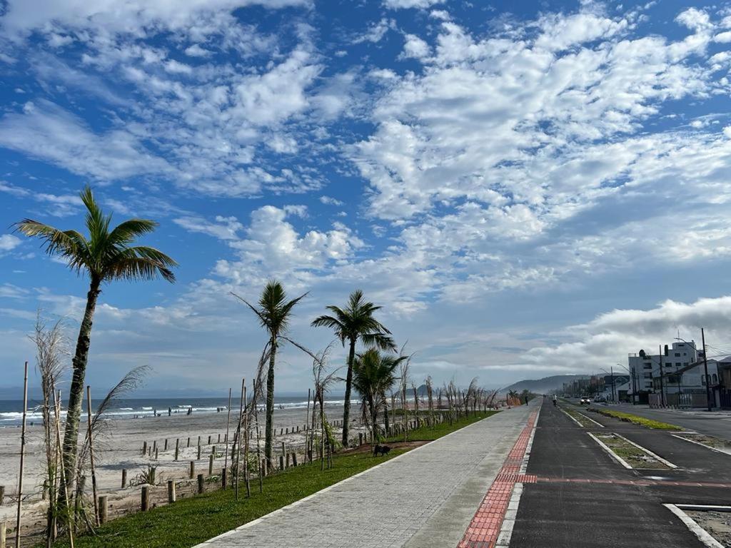 Lindo Apartamento Com Vista Para O Mar Matinhos Εξωτερικό φωτογραφία